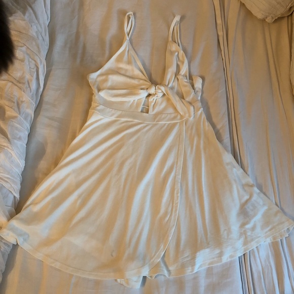 UrbanOutfitters White Romper - Picture 4 of 6